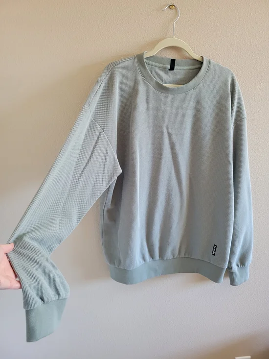 Men's Crewneck Sweater in Pale Blue-Grey - Picture 4 of 6